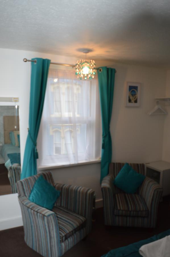 Brierley Guesthouse ويموث الغرفة الصورة
